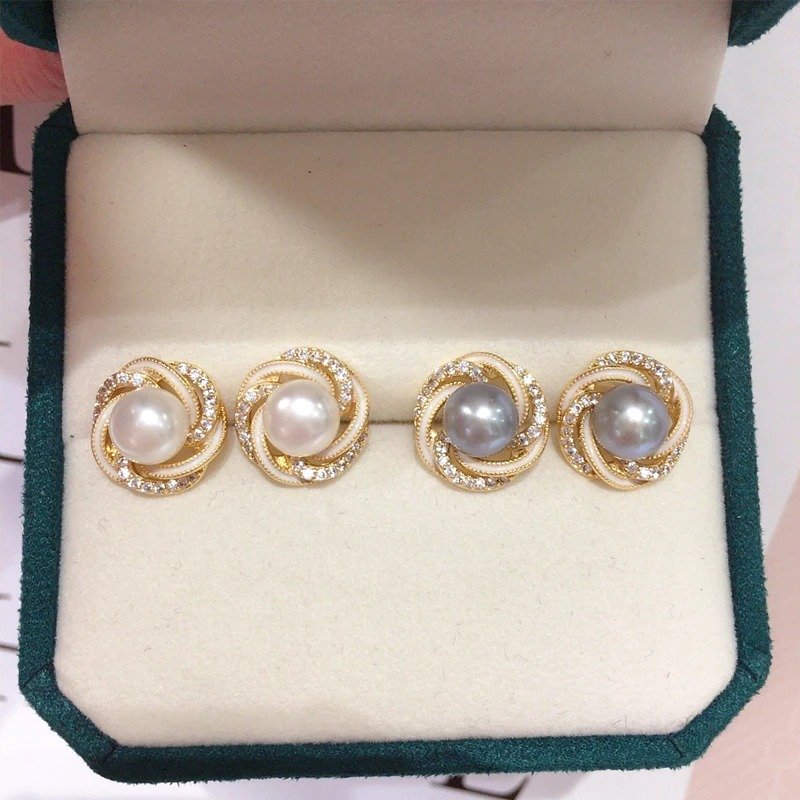 boucle d'oreille perle de culture grise